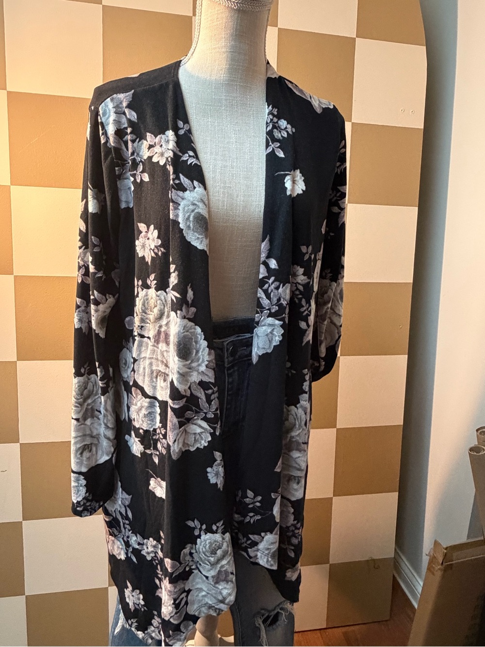 Black Floral Kimono Cardigan - Lightweight Women's Cover-Up